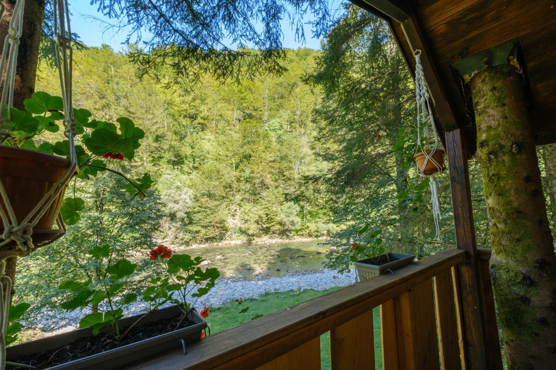 Treehouse Kupari Nacionalni Park Risnjak Cabar
